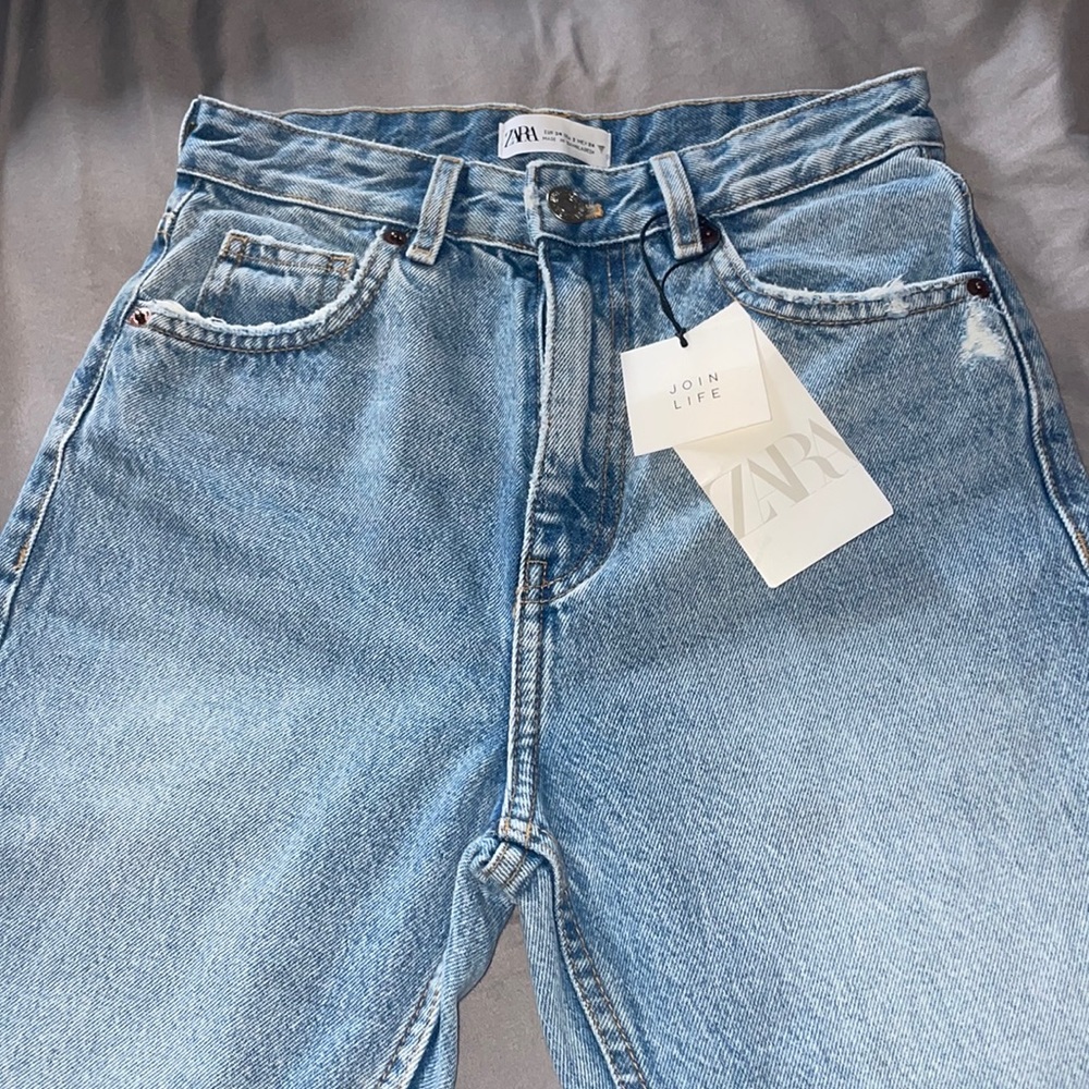 Brand new Zara jeans size 2!